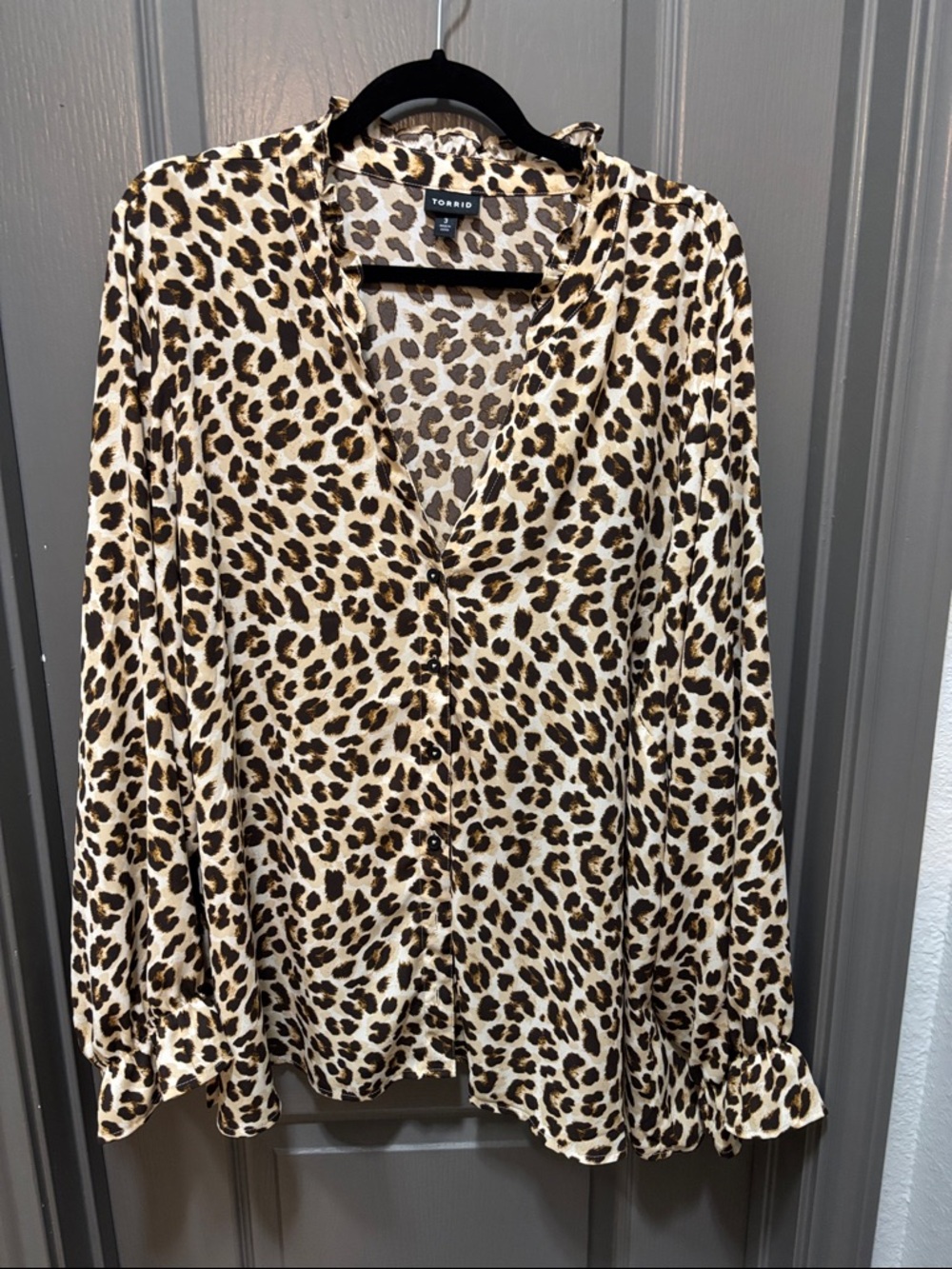 torrid Leopard Print V-Neck Blouse in Cream, Brown and Black